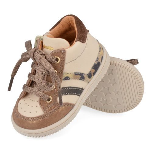 Babybotte Sneakers ecru Girls (5042B063) - Junior Steps