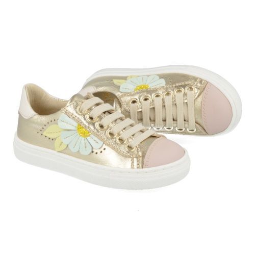 Bana&co sneakers GOUD Meisjes ( - goud sneaker met bloem25132081) - Junior Steps