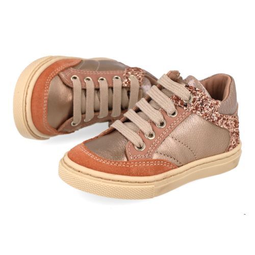 Bana&co Baskets nude Filles (36232006) - Junior Steps