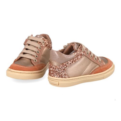 Bana&co Baskets nude Filles (36232006) - Junior Steps