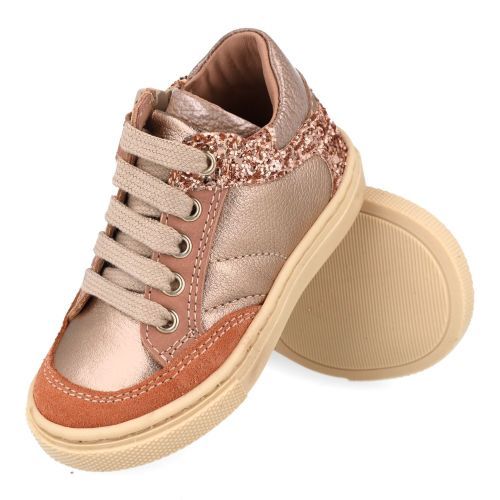 Bana&co Baskets nude Filles (36232006) - Junior Steps