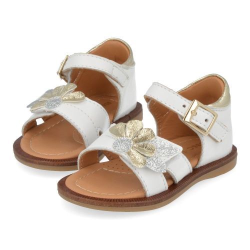 Bana&co sandalen wit Meisjes ( - wit sandaaltje met bloem25132085) - Junior Steps