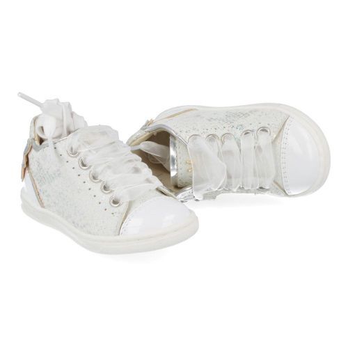 Banaline sneakers wit Meisjes ( - wit zilver sneakertje met strikje 25122030) - Junior Steps