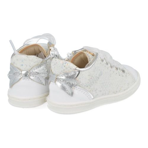 Banaline sneakers wit Meisjes ( - wit zilver sneakertje met strikje 25122030) - Junior Steps