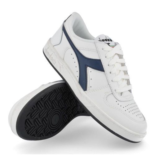 Diadora sneakers wit  ( - sportschoen magic basket low icona501.179296 C0445) - Junior Steps