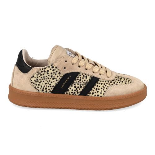 hip sneakers beige
