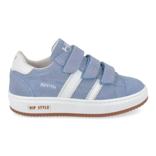 hip sneakers jeans bl