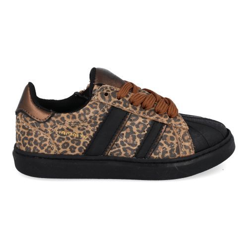 hip sneakers beige