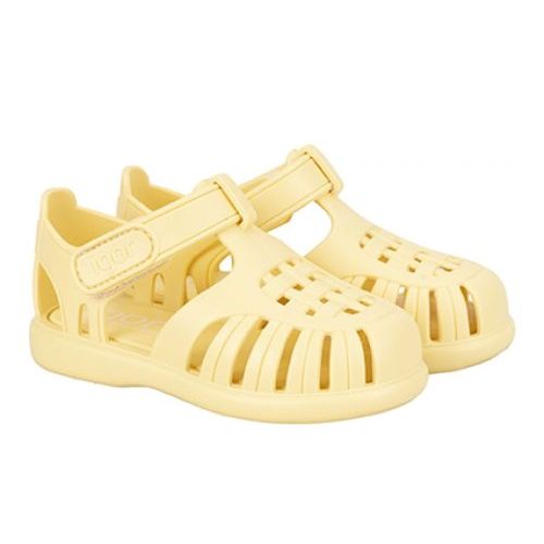 igor watersandalen geel