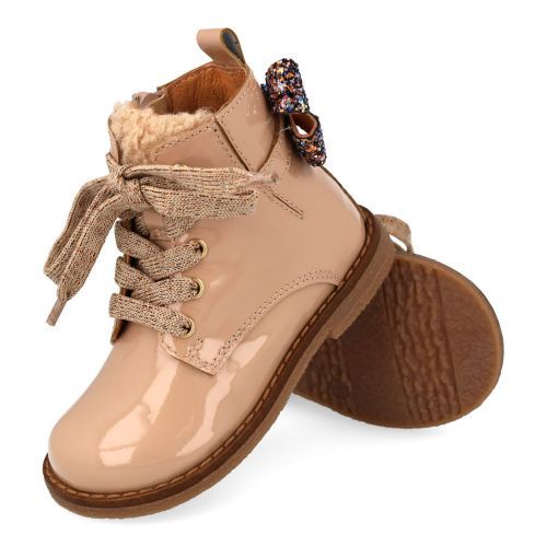 Romagnoli veterboot beige Meisjes (Beige lak boots met strik - 9095R071) - Junior Steps