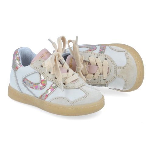 Romagnoli Baskets écru Filles (8200R028) - Junior Steps