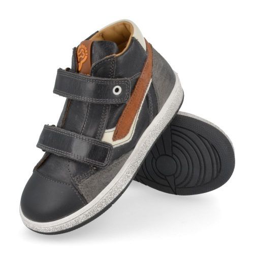 Stones and bones sneakers Zwart Jongens ( - crosp zwarte sneaker met beschermtopcrosp) - Junior Steps